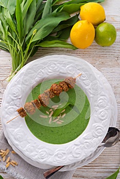 Wild garlic soup with Parmesan