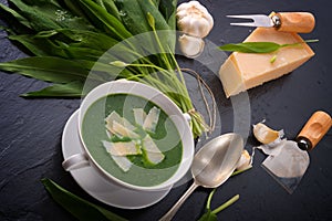 Wild garlic soup with Parmesan