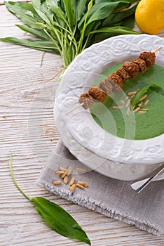 Wild garlic soup with Parmesan