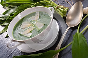 Wild garlic soup with Parmesan