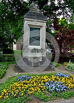 Wilhelm Busch monumental in park in Wiedensahl