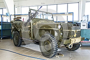 Willy Jeep with mounted Bren L4A4