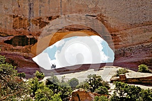 Wilson Arch Utah photo