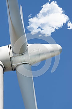 Wind energy turbine