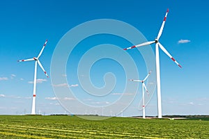 Wind engines in the fields in Germany