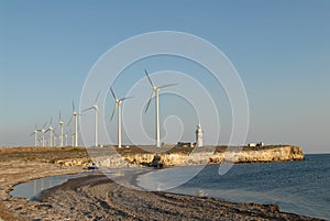 Vento faro un il mare 