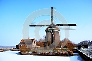 Wind mill