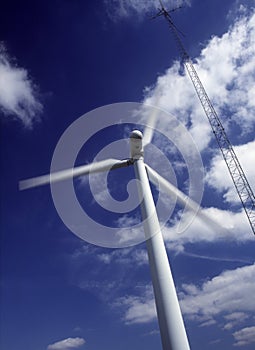 Wind turbine and communications antenna
