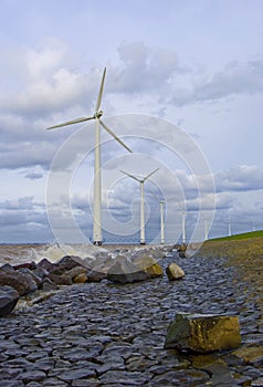 Wind turbine jetty