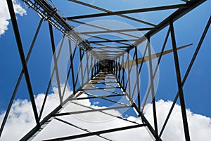 Wind turbine trellis