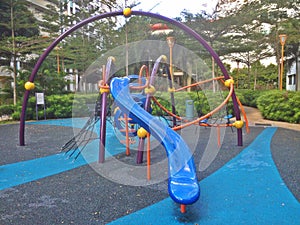 Winding slide in playground