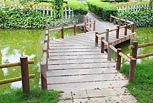 Winding stone pavement bridge