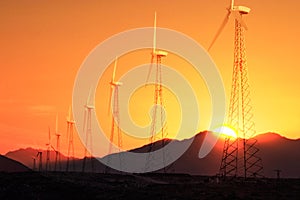 Windmill electricity farm near Palm Springs, California, USA, North Americ