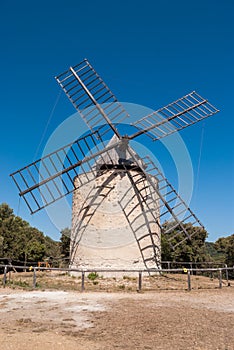 Windmill of happiness, Island of Porquerolles