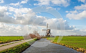 Windmill Kleine Molen in the Dutch village of Streefkerk
