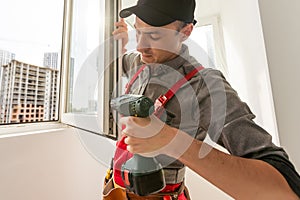 window installation wizard configures window closing