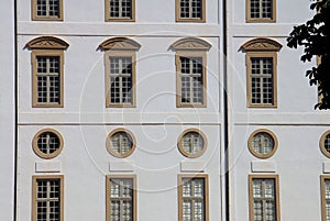 Window Symmetry