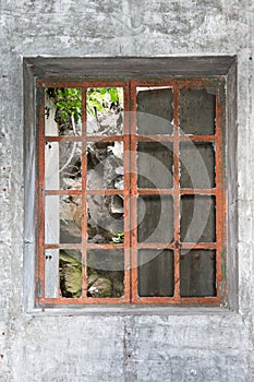 Window to nowhere - 2