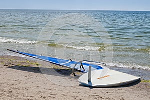 Windsurfing board and sail