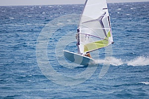 Windsurfing on the move