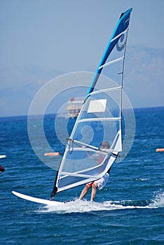 Windsurfing on the move