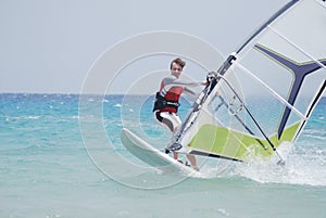 Windsurfing on the move