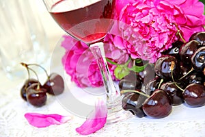 Wine, fruit and flowers