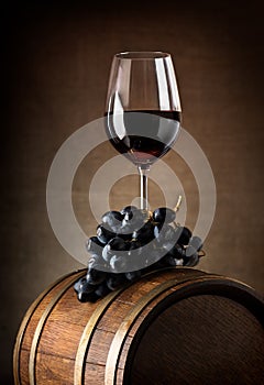 Wine goblet and barrel