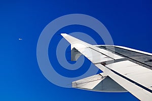 Wing aircraft in altitude during