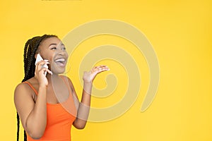 winner call victory surprise african woman phone
