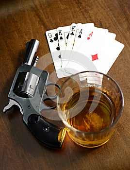 Winning hand and a deadly poker game