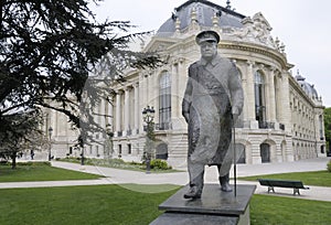 Winston Churchill statue in front of the Petit Palace, Paris, ÃÅ½le-de-France