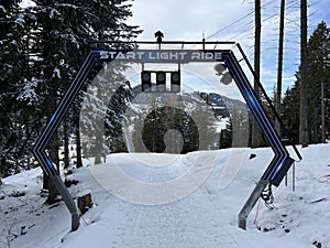 Winter atmosphere on the toboggan run Scharmoin-Canols (Schlittelweg Scharmoin-Canols in der Lenzerheide)