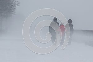 WINTER ATTACK - FAMILY IN BLIZZARD