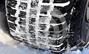 Winter car tire tread