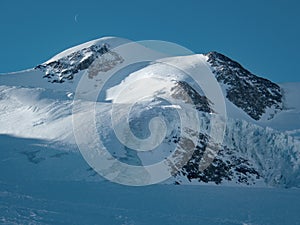 Winter landscape for skitouring in otztal alps in austria