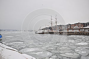 winter Norway Oslo snow frozen sea cold before christmas