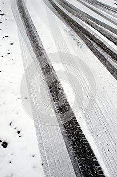 Winter tire marks