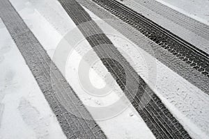Winter tire marks