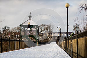 Winter tourist route. Wooden footbridge with an observation mezzanine.