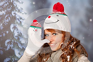 Winter woman with snowman hat