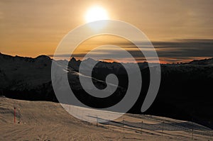 Wintersport Swiss Alps: Mountain-Panorama from Jakobshorn at sun