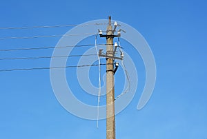 Wire breakage after hurricane. Downed power lines are dangerous.