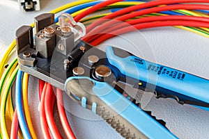 Wire stripper and cutter with colored wires