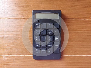 Wireless number pads or numeric keypad