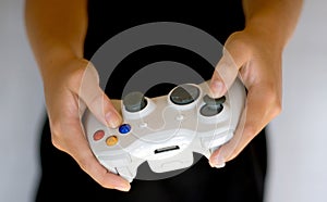 Wireless video game controller