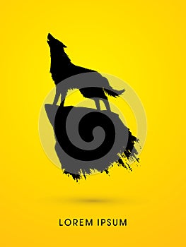 Wolf howling graphic