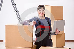 The woman accepting relocation order from internet