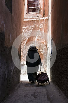 Woman in alley Median Marrkech