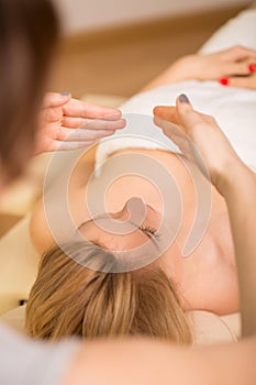 Woman and bioenergotherapy